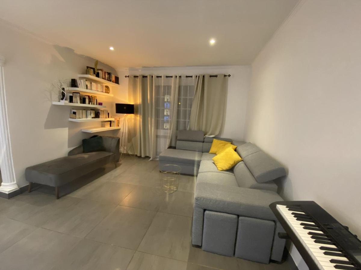 Maison Lyon-Bron Eurexpo - Stadium Groupama Apartment Exterior photo